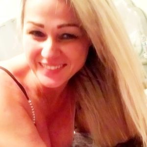 Meet your Posher, Elis